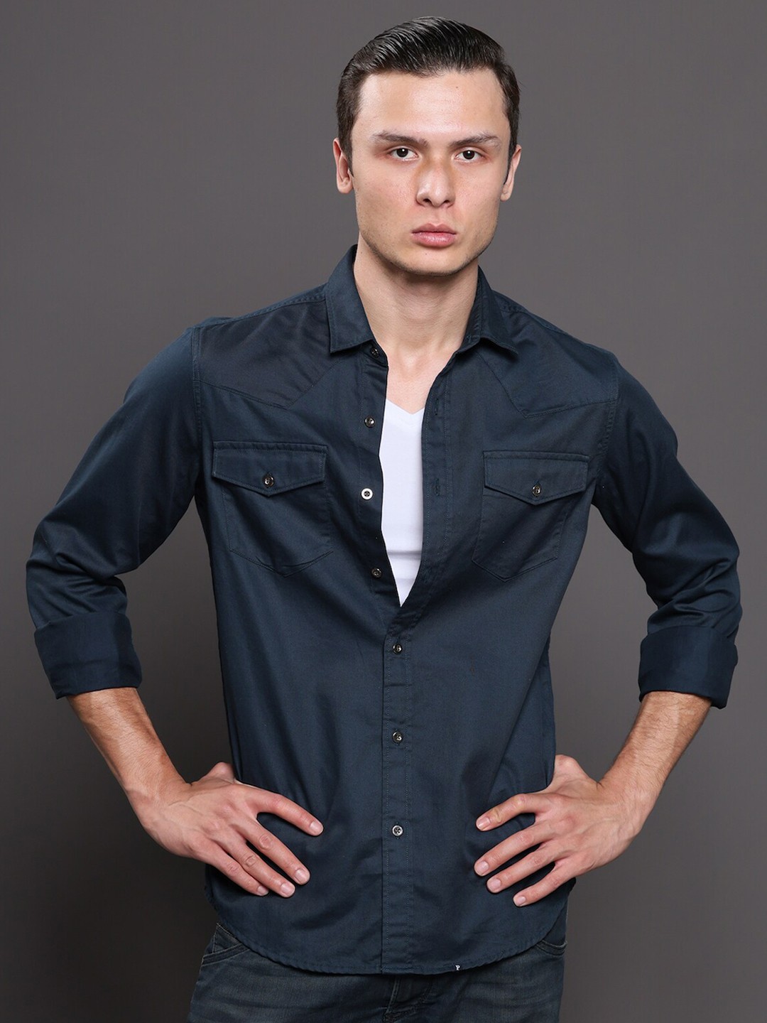 

POE Smart Slim Fit Spread Collar Pure Cotton Casual Shirt, Navy blue