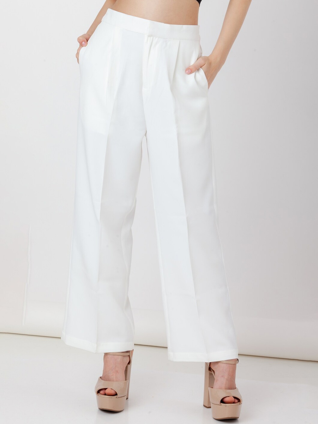 

Zink London Women High-Rise Pleated Parallel Trousers, White