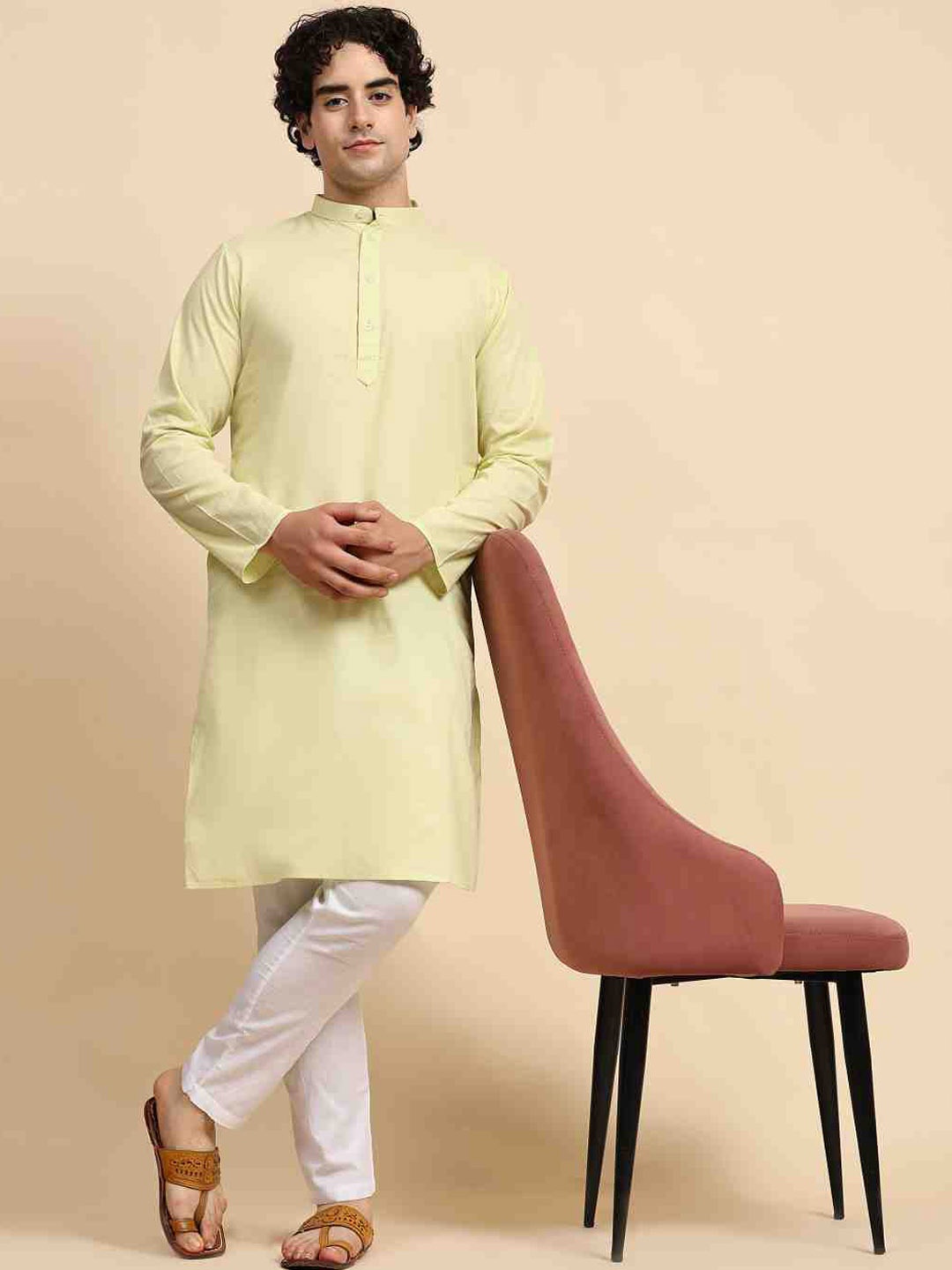 

Enciger Band Collar Pure Cotton Straight Kurta with Pyjama, Lime green