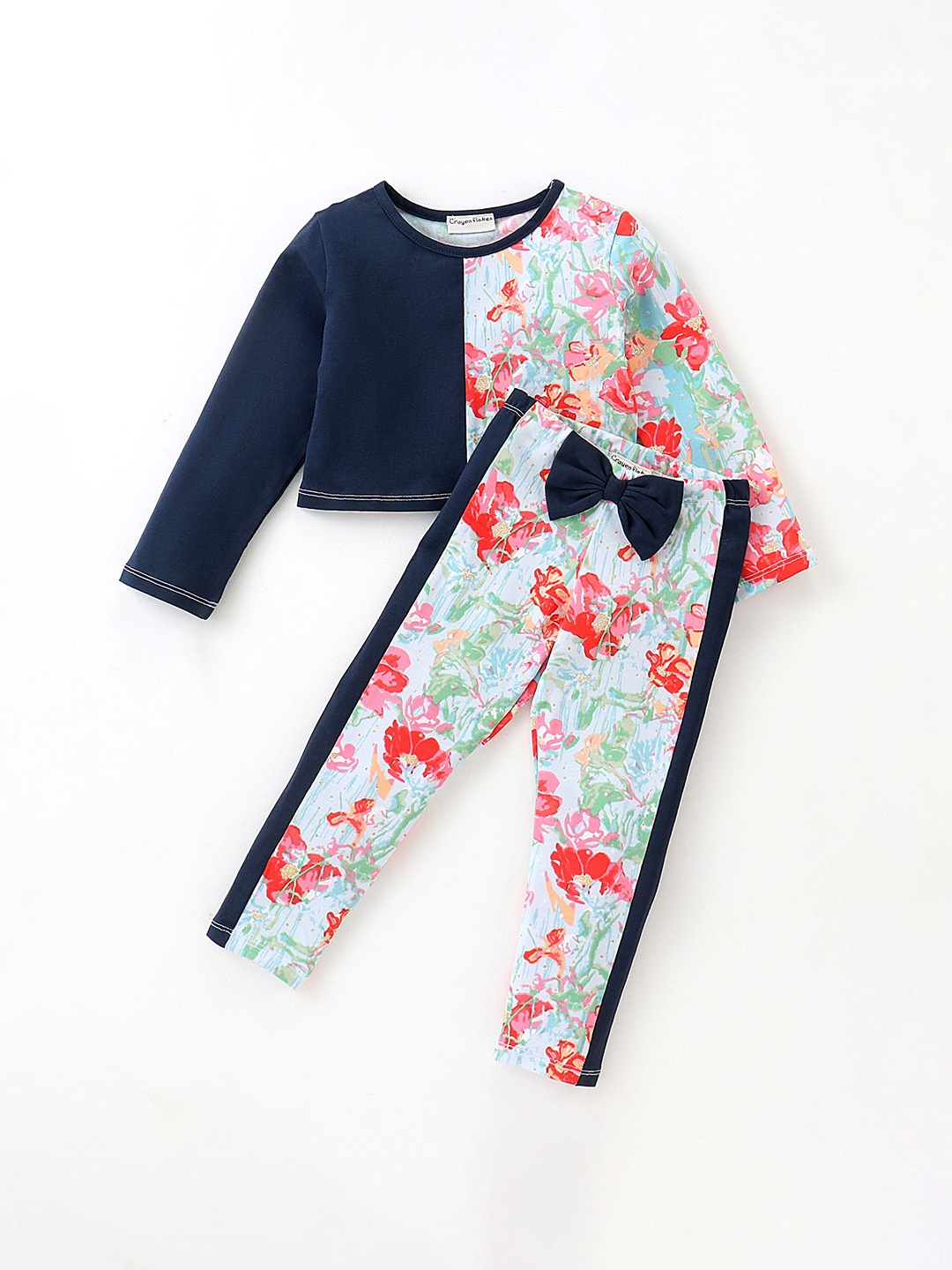 

CrayonFlakes Girls Printed Top with Leggings, Green
