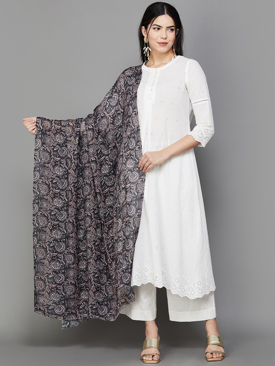 

Melange by Lifestyle Women Floral Printed Fringed Shawl, Black