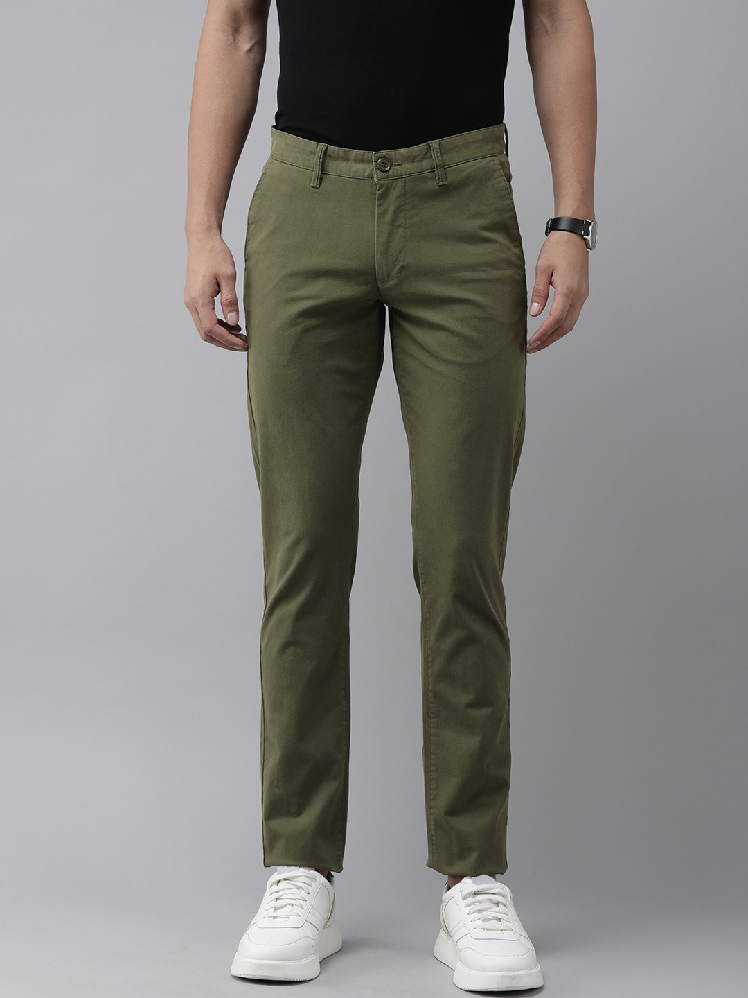 

Van Heusen Sport Men Slim Fit Chinos Trousers, Olive