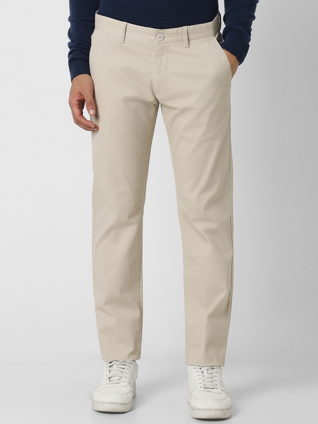 

Van Heusen Sport Men Checked Slim Fit Trousers, Beige