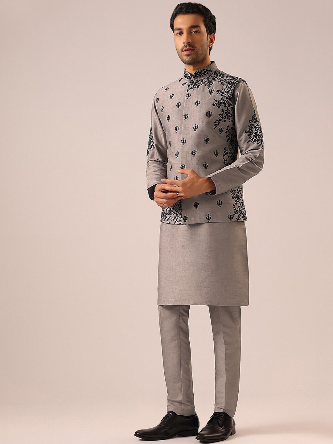 

KALKI Fashion Mandarin Collar Kurta With Trousers & Nehru jacket, Grey