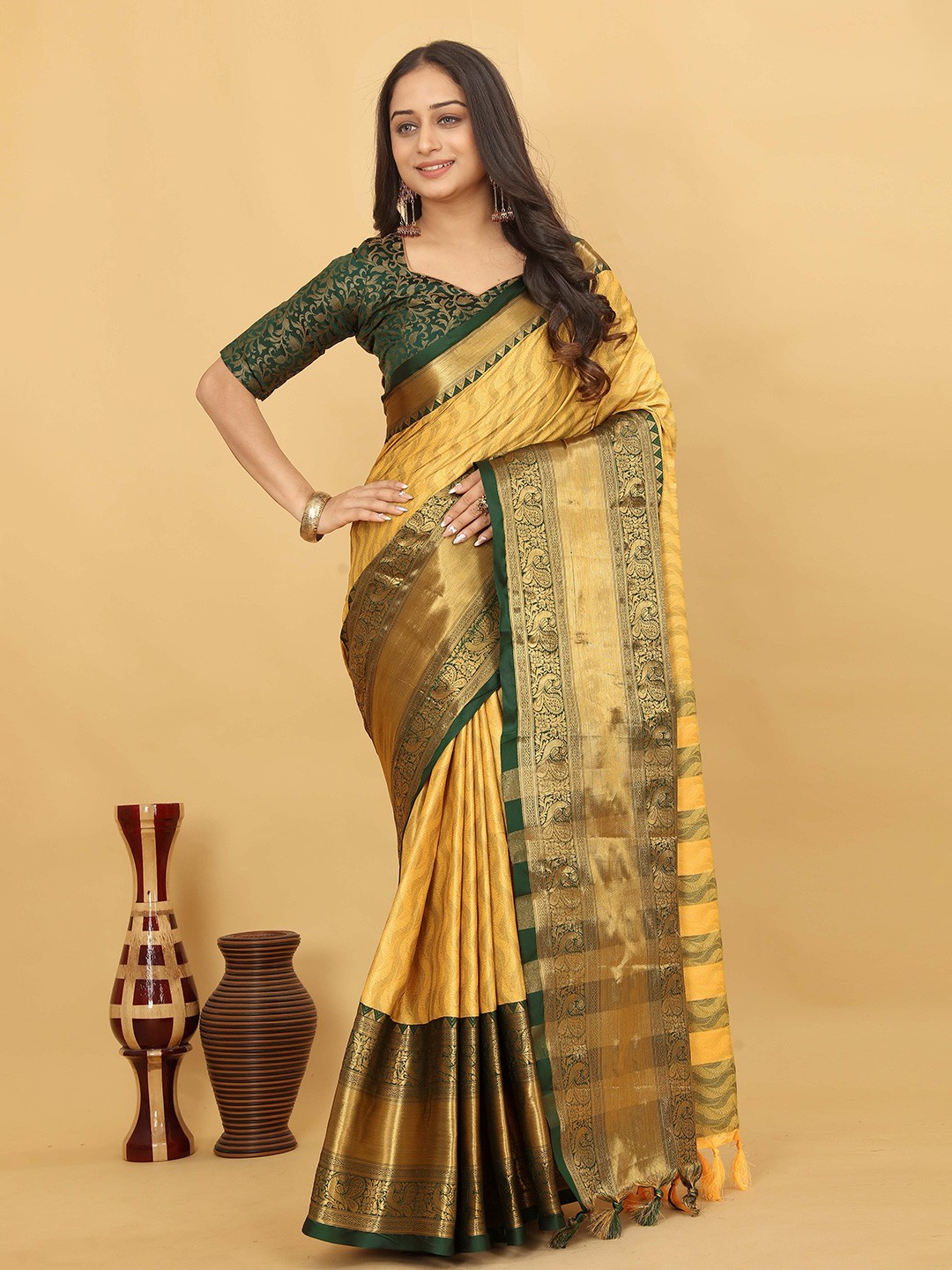 

Mitera Abstract Woven Design Zari Banarasi Saree, Beige
