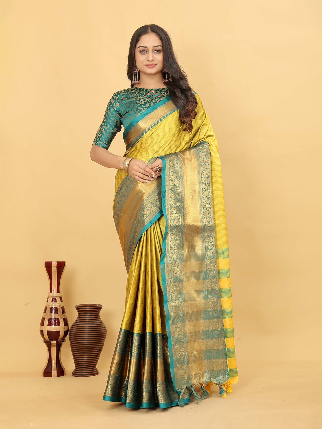 

Mitera Abstract Woven Design Zari Banarasi Saree, Yellow