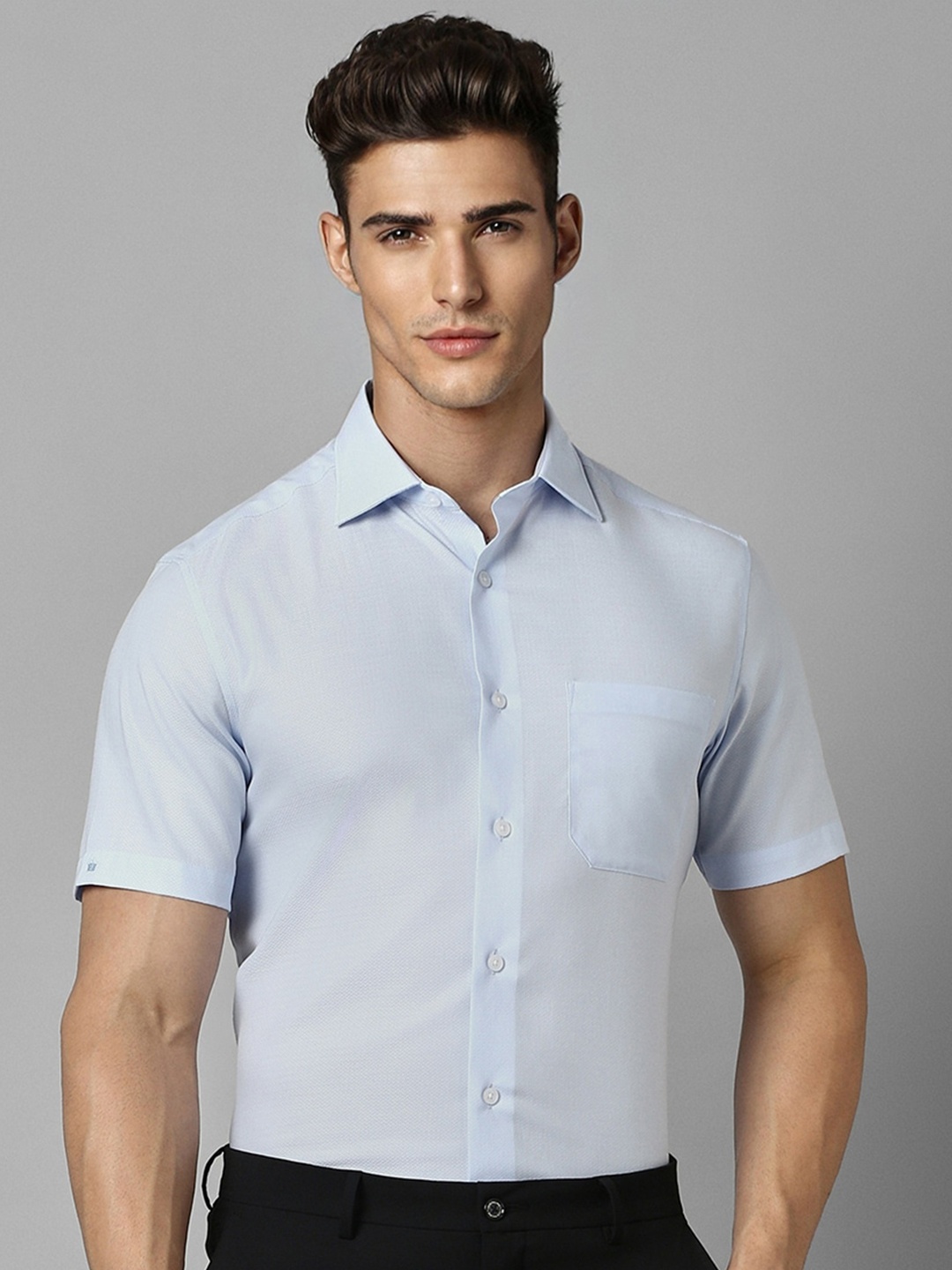 

Louis Philippe Classic Spread Collar Short Sleeves Cotton Formal Shirt, Blue