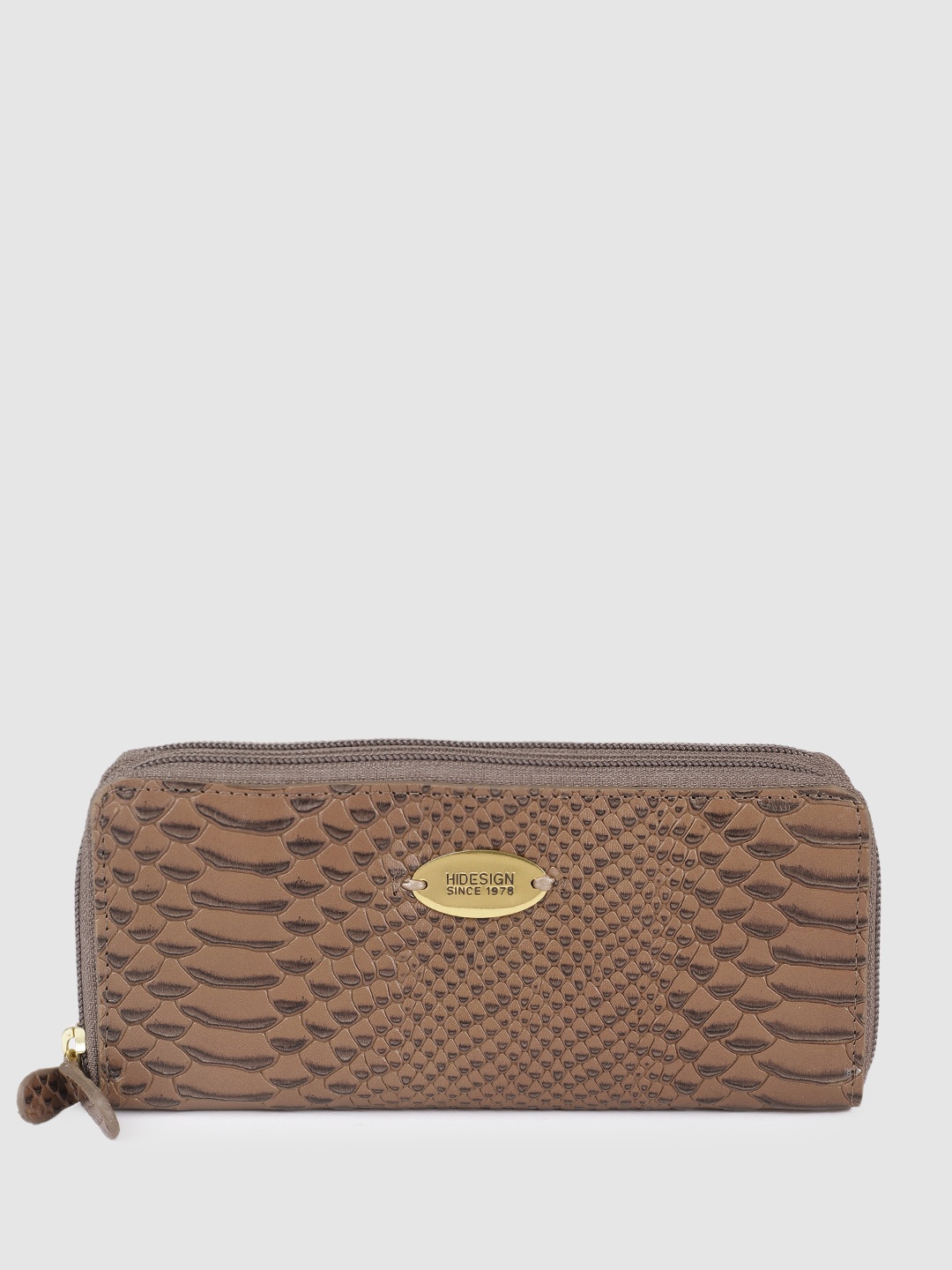 

Hidesign Women Textured Leather Zip Around Wallet, Brown