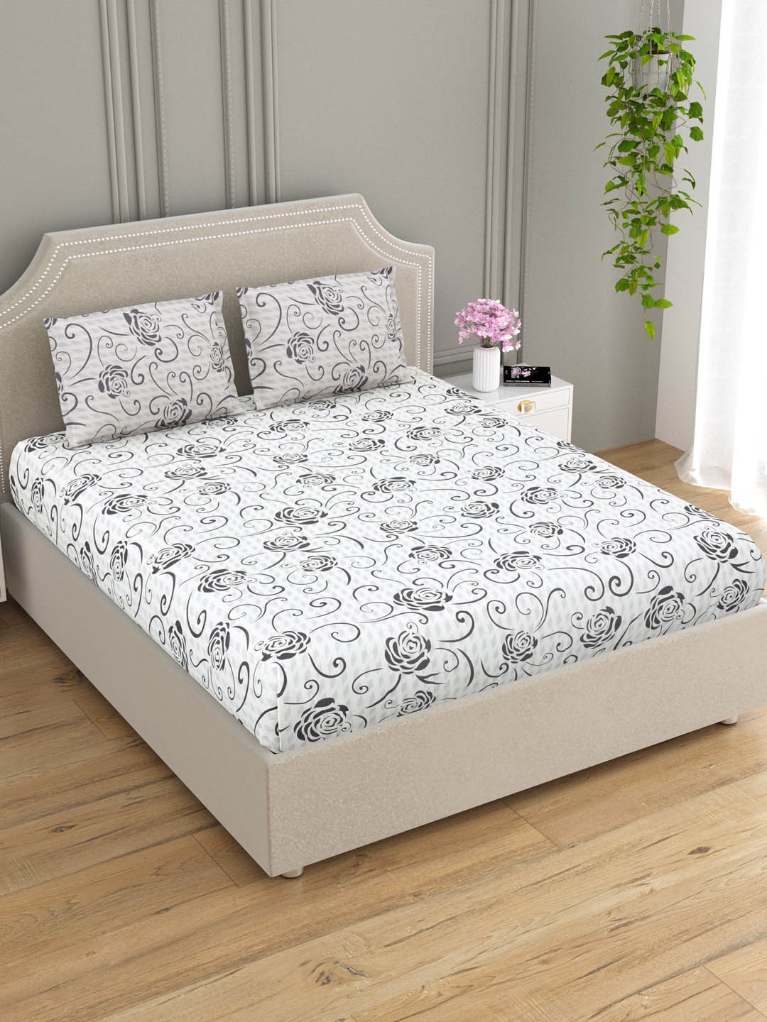 

EverHOME Harmony White & Grey Floral Cotton 210 TC King Bedsheet with 2 Pillow Covers