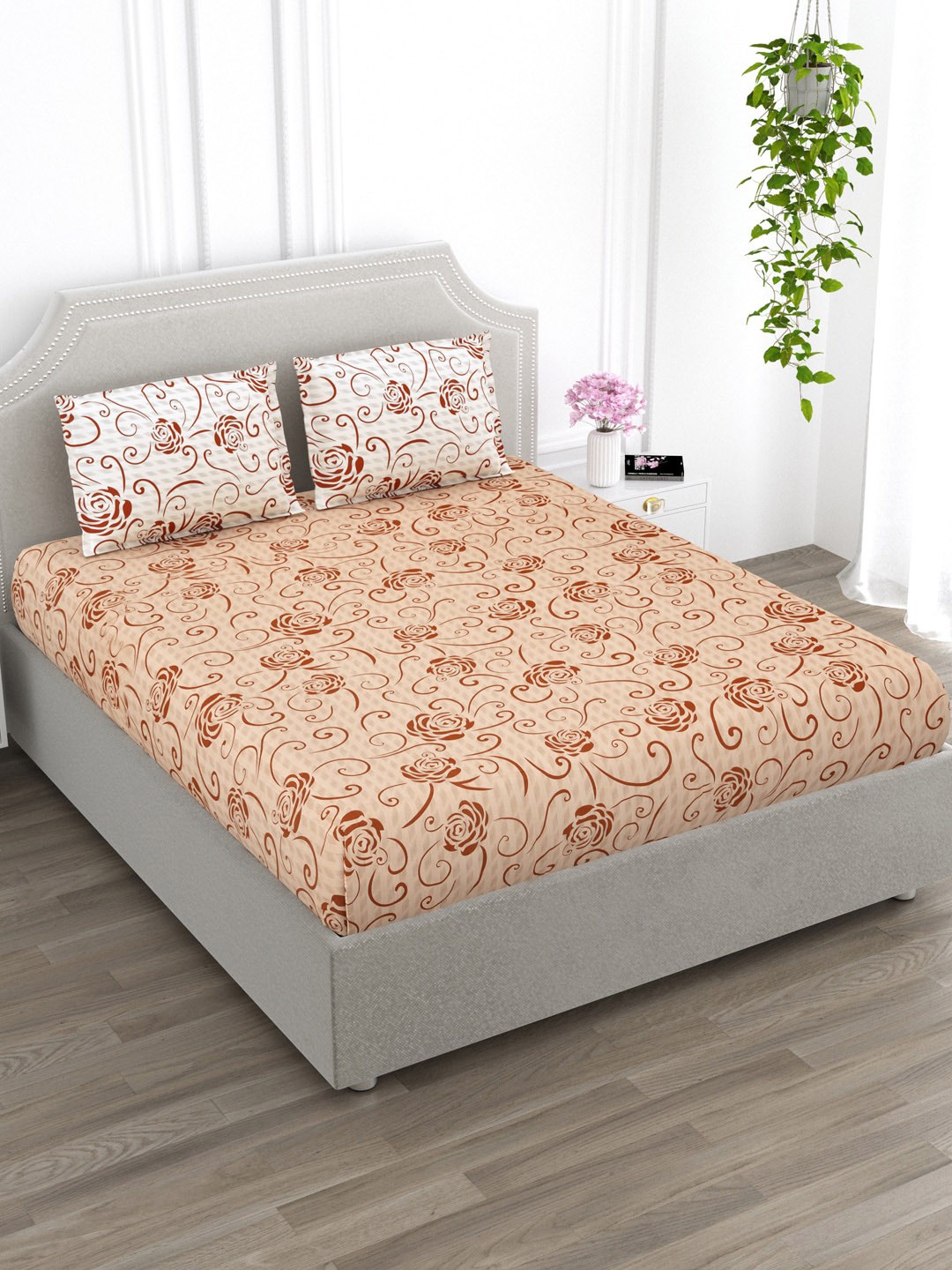 

EverHOME Harmony Brown Floral Cotton 210 TC King Bedsheet & 2 Pillow Covers