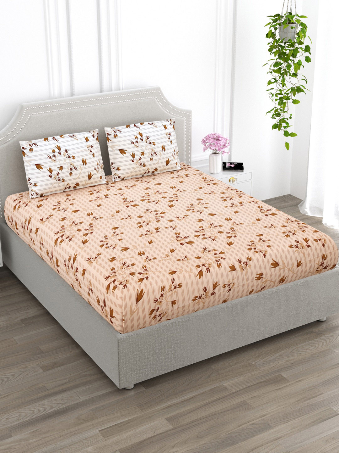 

EverHOME Harmony Brown Floral Cotton 210 TC King Bedsheet with 2 Pillow Covers