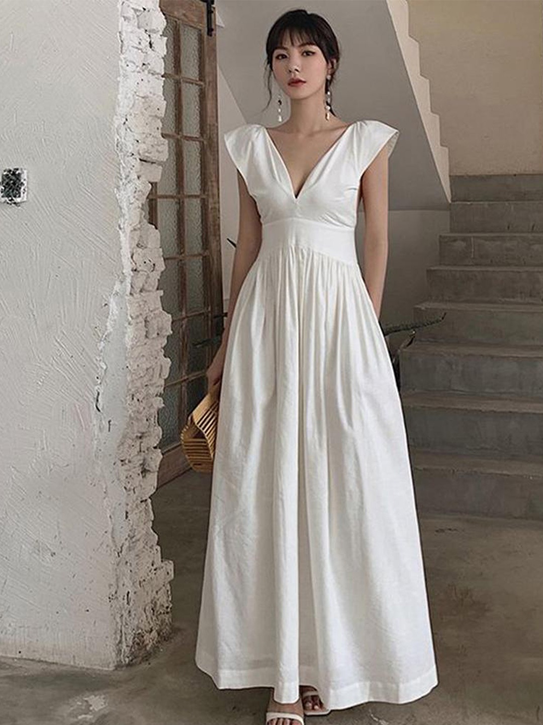 

Lyla V-Neck Cap Sleeve Gathered Linen Maxi Dress, White