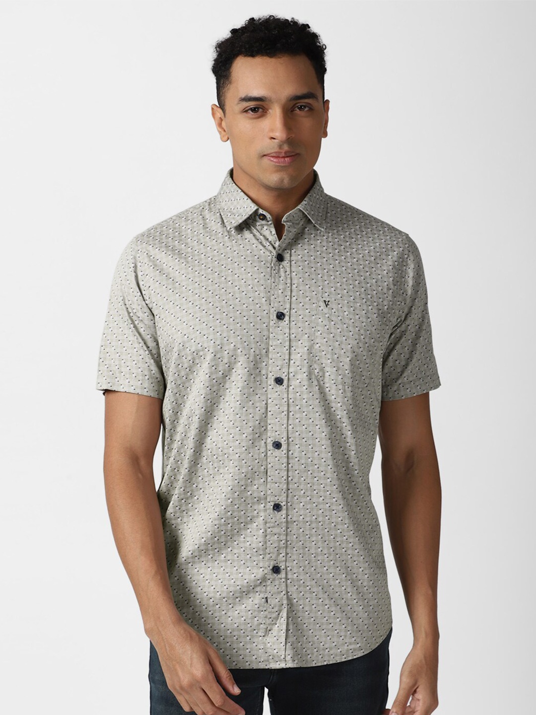 

Van Heusen Sport Slim Fit Micro Ditsy Printed Pure Cotton Casual Shirt, Grey