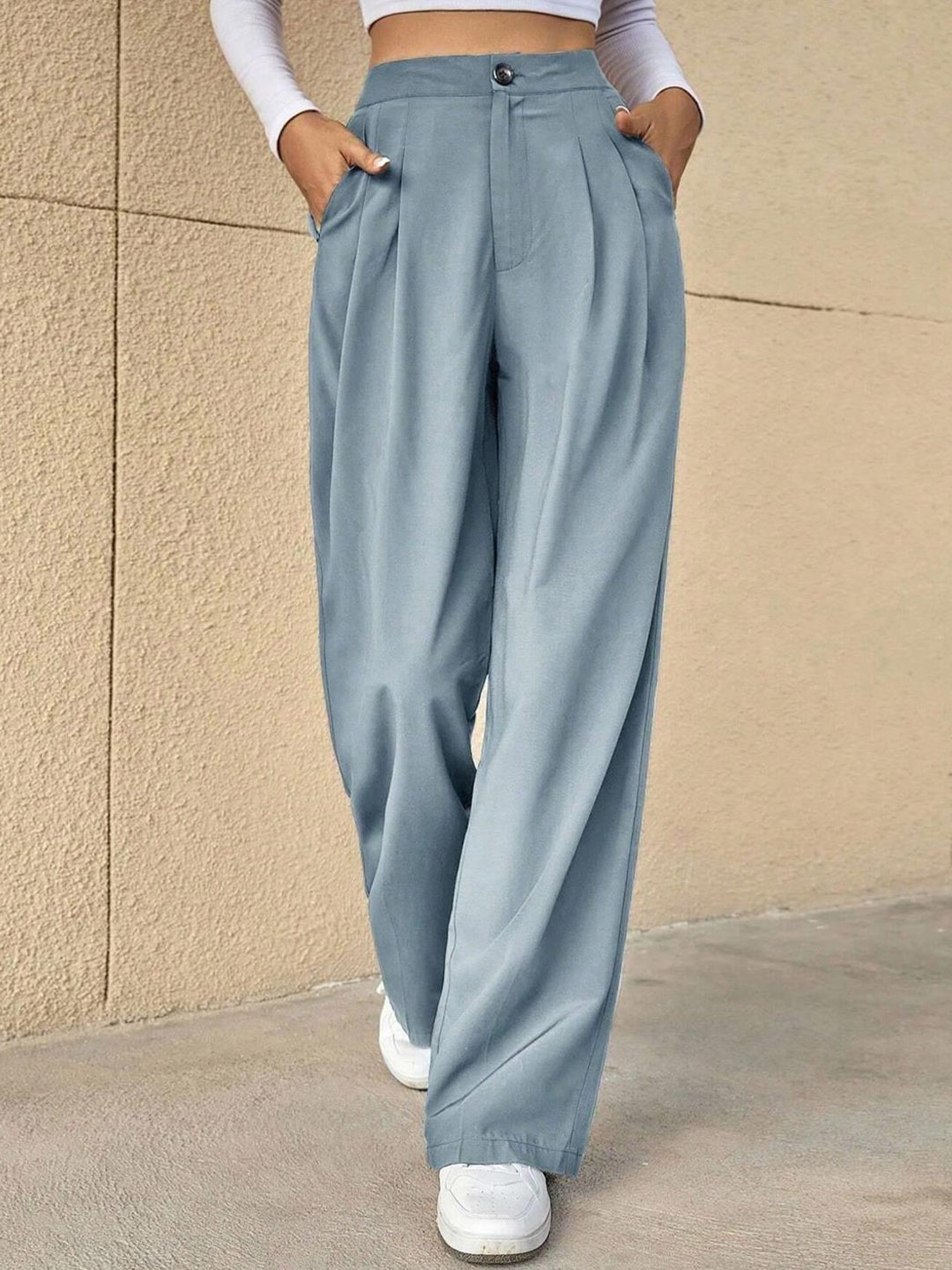 

Kotty Women Blue Relaxed Straight Leg Straight Fit High-Rise Easy Wash Pleated Trousers