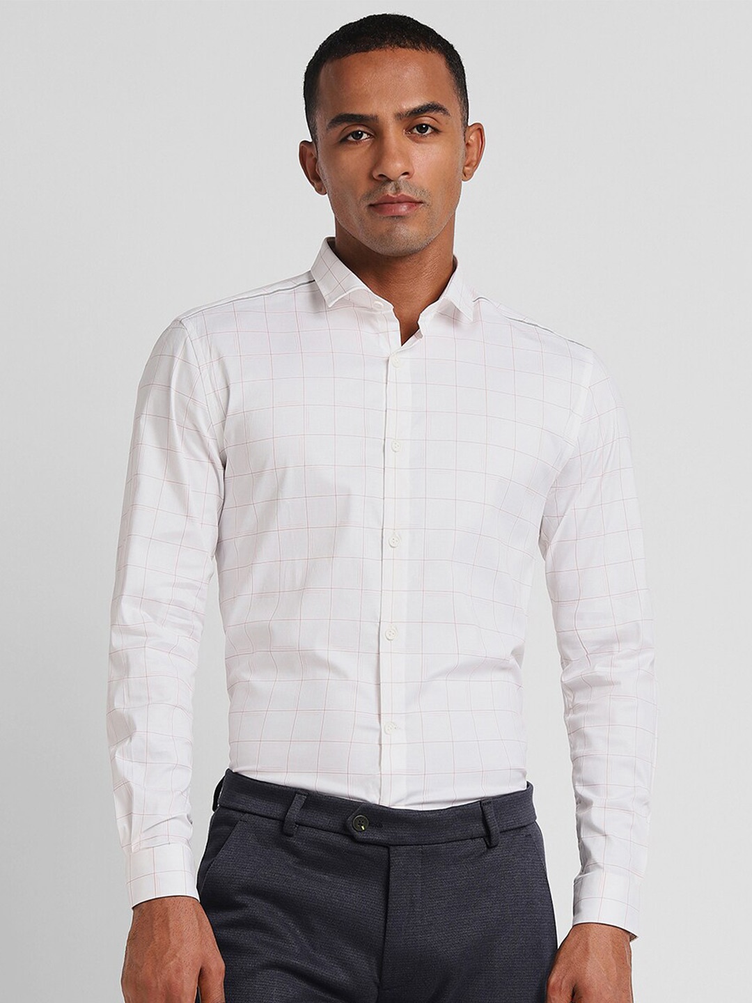 

Peter England Slim Fit Windowpane Checks Spread Collar Cotton Formal Shirt, White