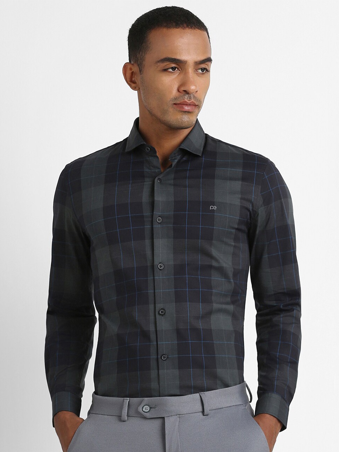 

Peter England Slim Fit Tartan Checks Spread Collar Cotton Formal Shirt, Black