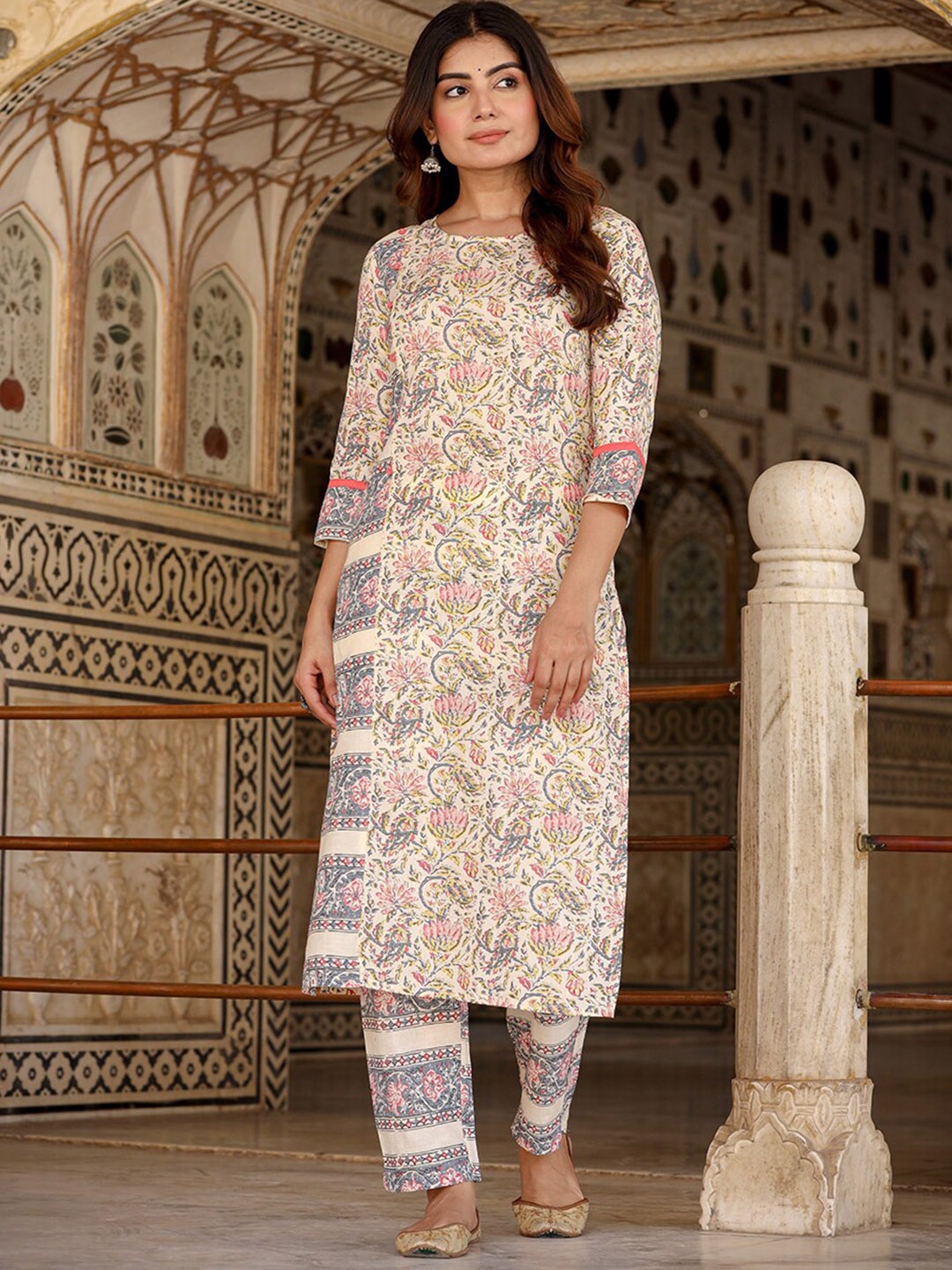 

Yufta Floral Printed Regular Pure Cotton Kurta with Trousers, Beige