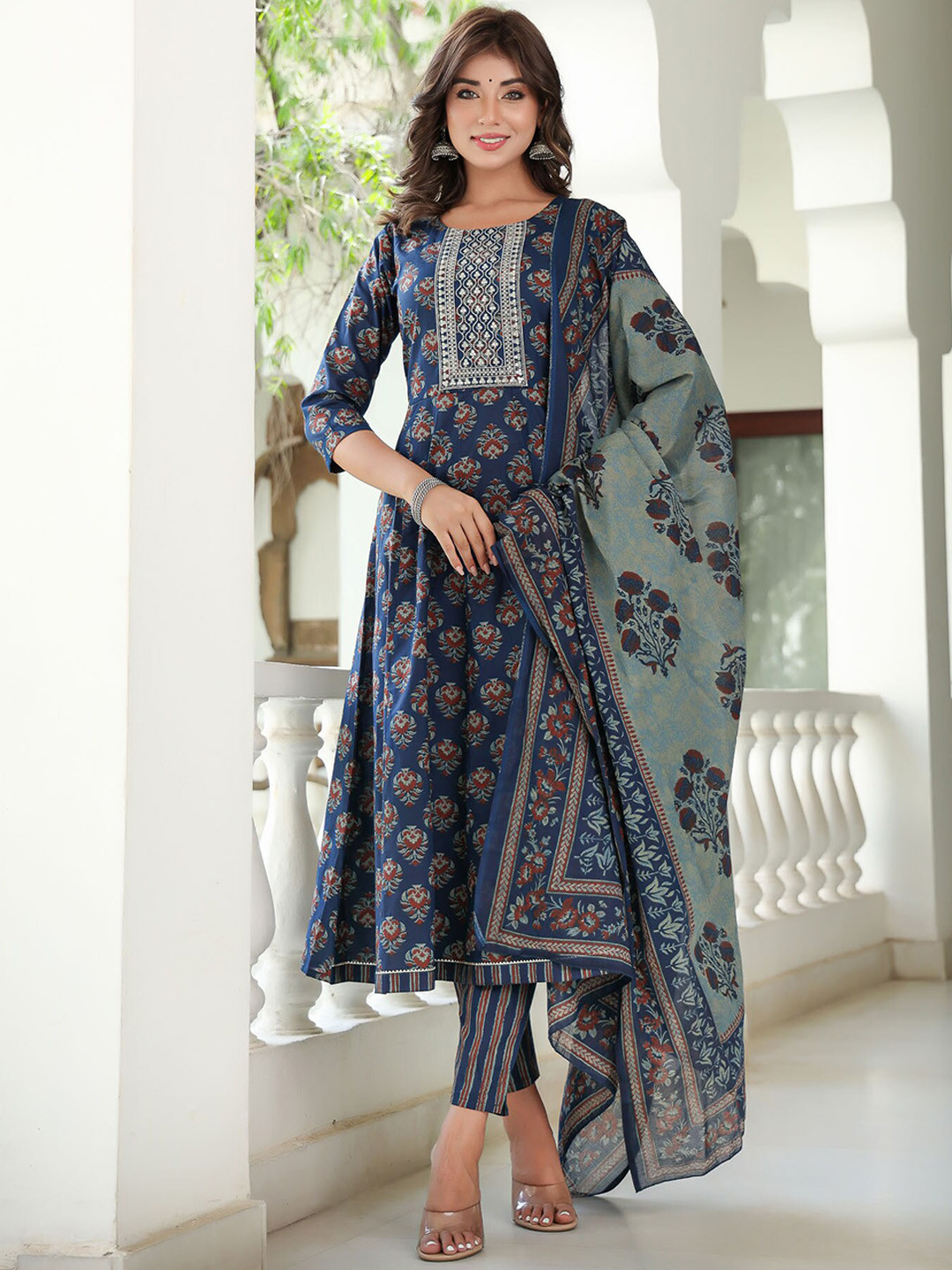 

Yufta Ethnic Motifs Printed Regular Gotta Patti Pure Cotton Kurta With Trousers & Dupatta, Navy blue
