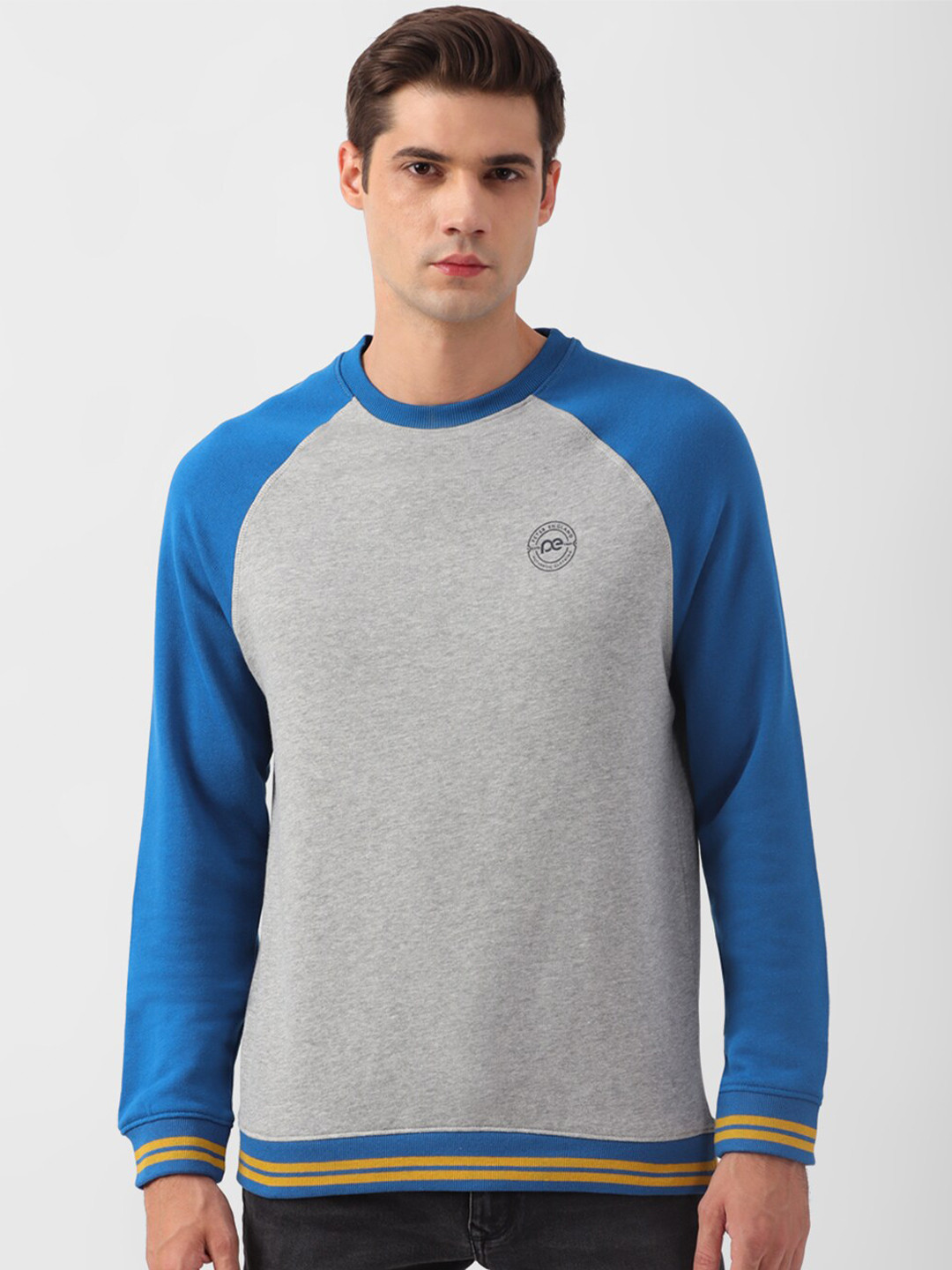 

Peter England Casuals Colourblocked Pullover, Grey