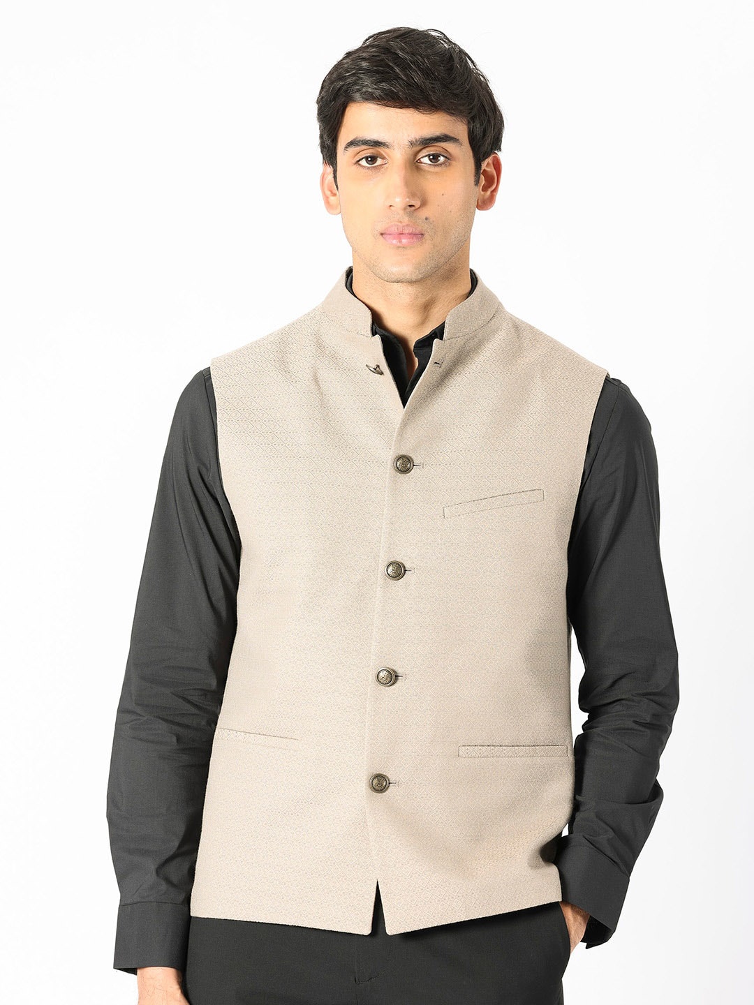 

RARE RABBIT Men Cerny Tailored Fit Woven Design Nehru Jackets, Beige