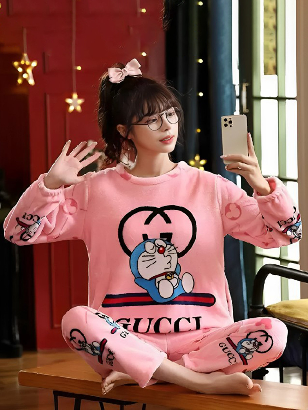 

Lugo Doremon Printed Night suit, Pink