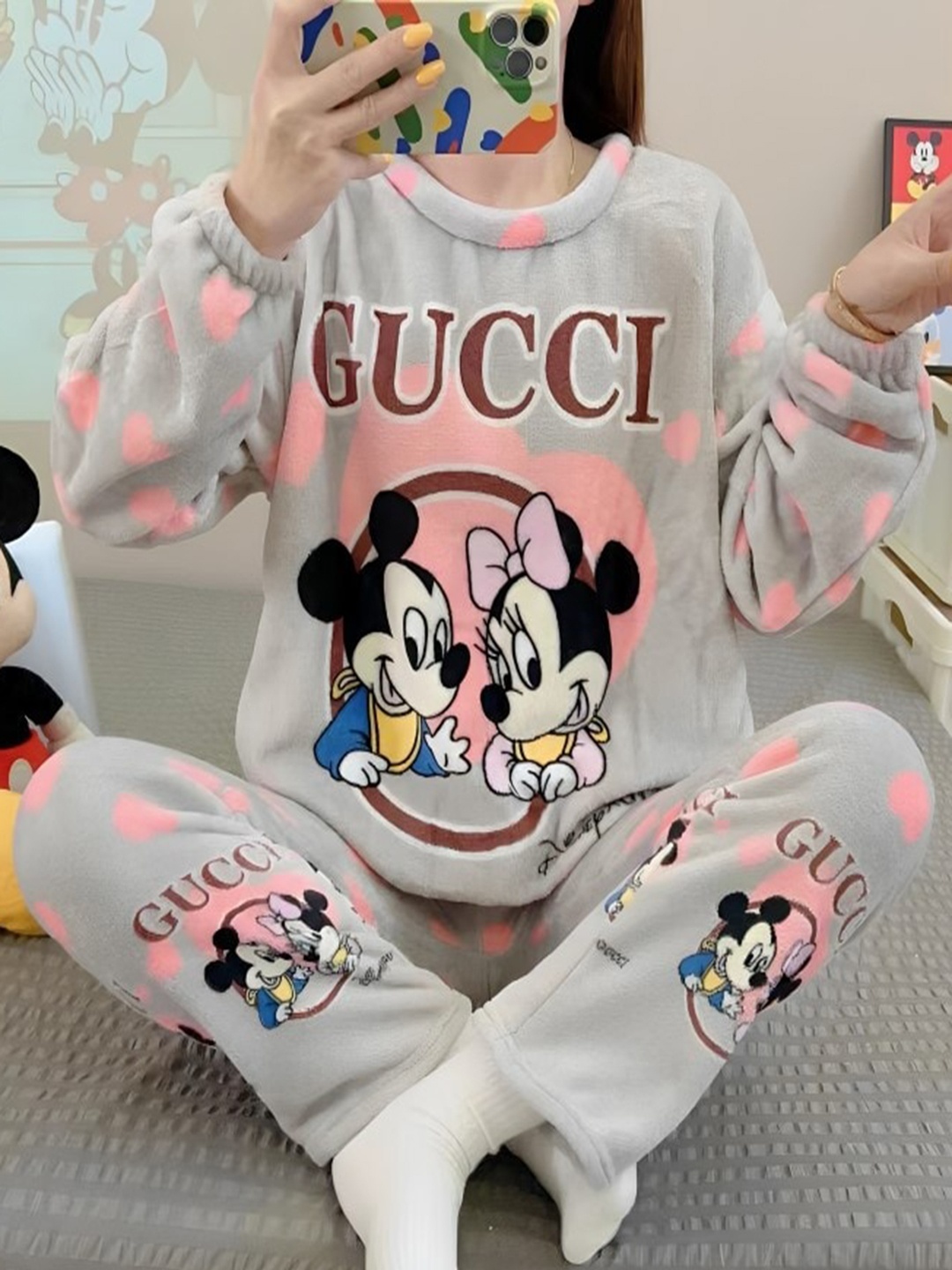 

Lugo Mickey & Minnie Printed Velvet Night suit, Grey
