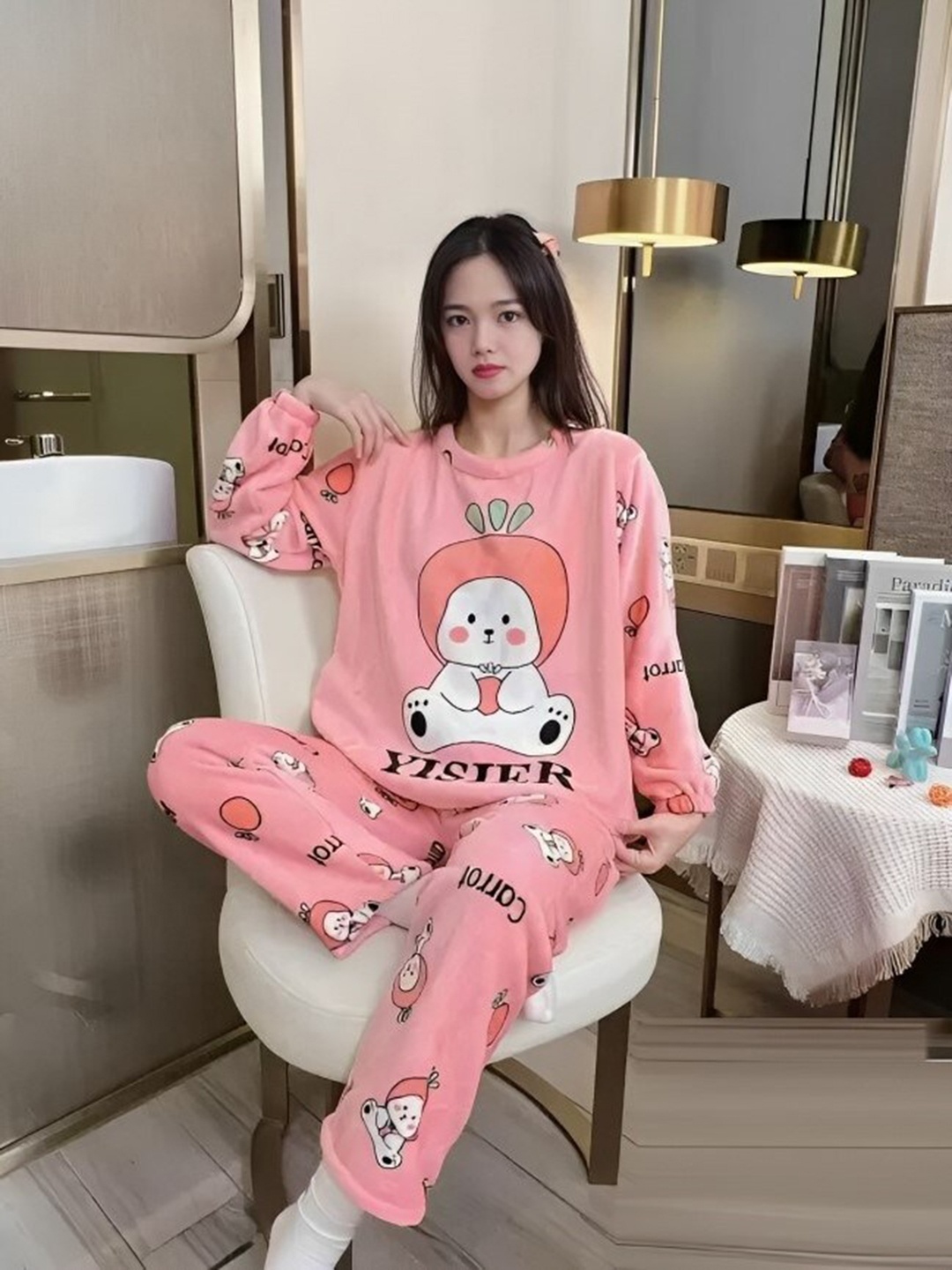

Lugo Graphic Printed Night suit, Peach