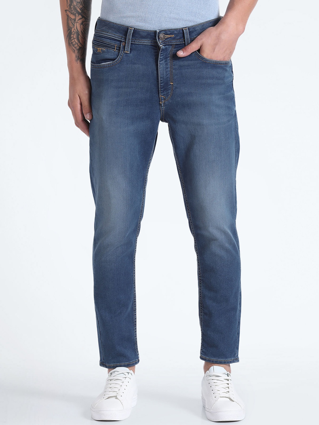 

Flying Machine Men Tapered Fit High-Rise Clean Look Heavy Fade Stretchable Jeans, Blue