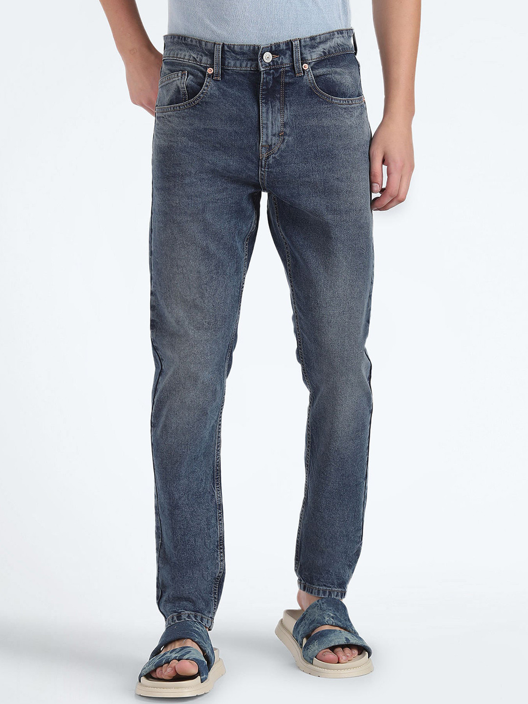 

Flying Machine Men Tapered Fit Mid-Rise Clean Look Light Fade Stretchable Jeans, Blue