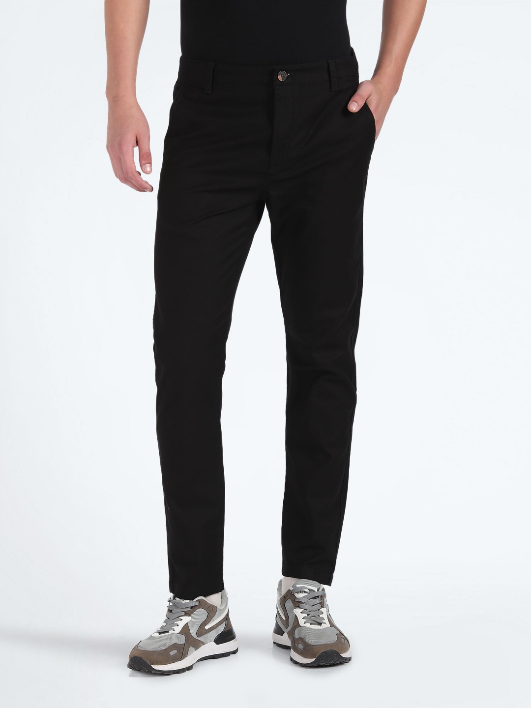 

Flying Machine Men Tapered Fit Cotton Chinos Trousers, Black