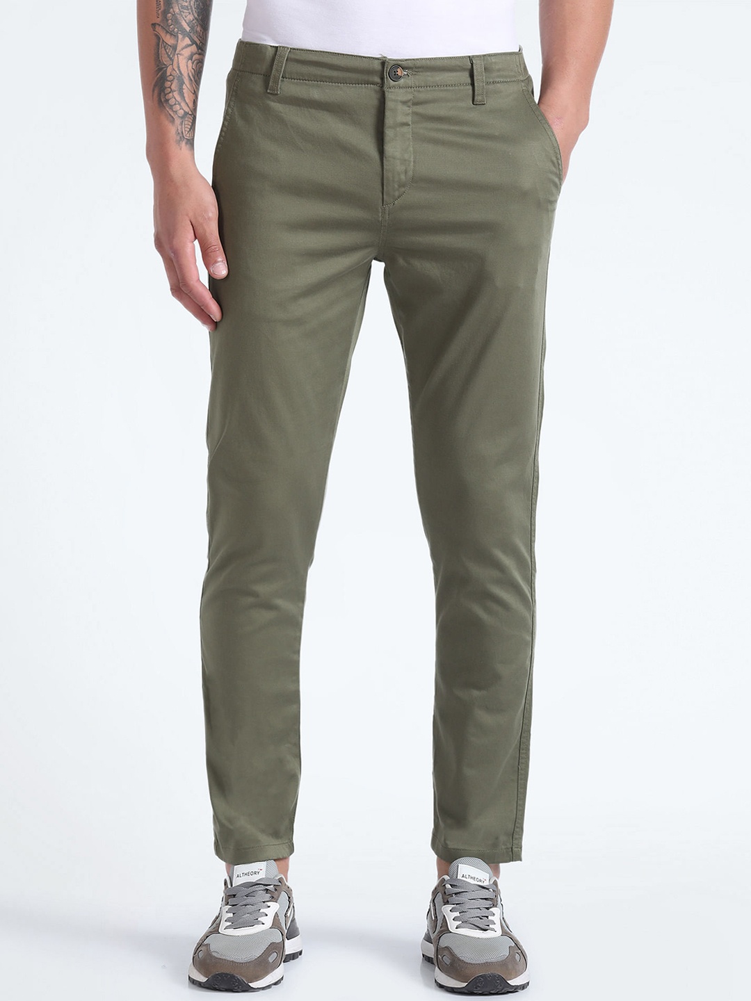

Flying Machine Men Tapered Fit Cotton Chinos Trousers, Green