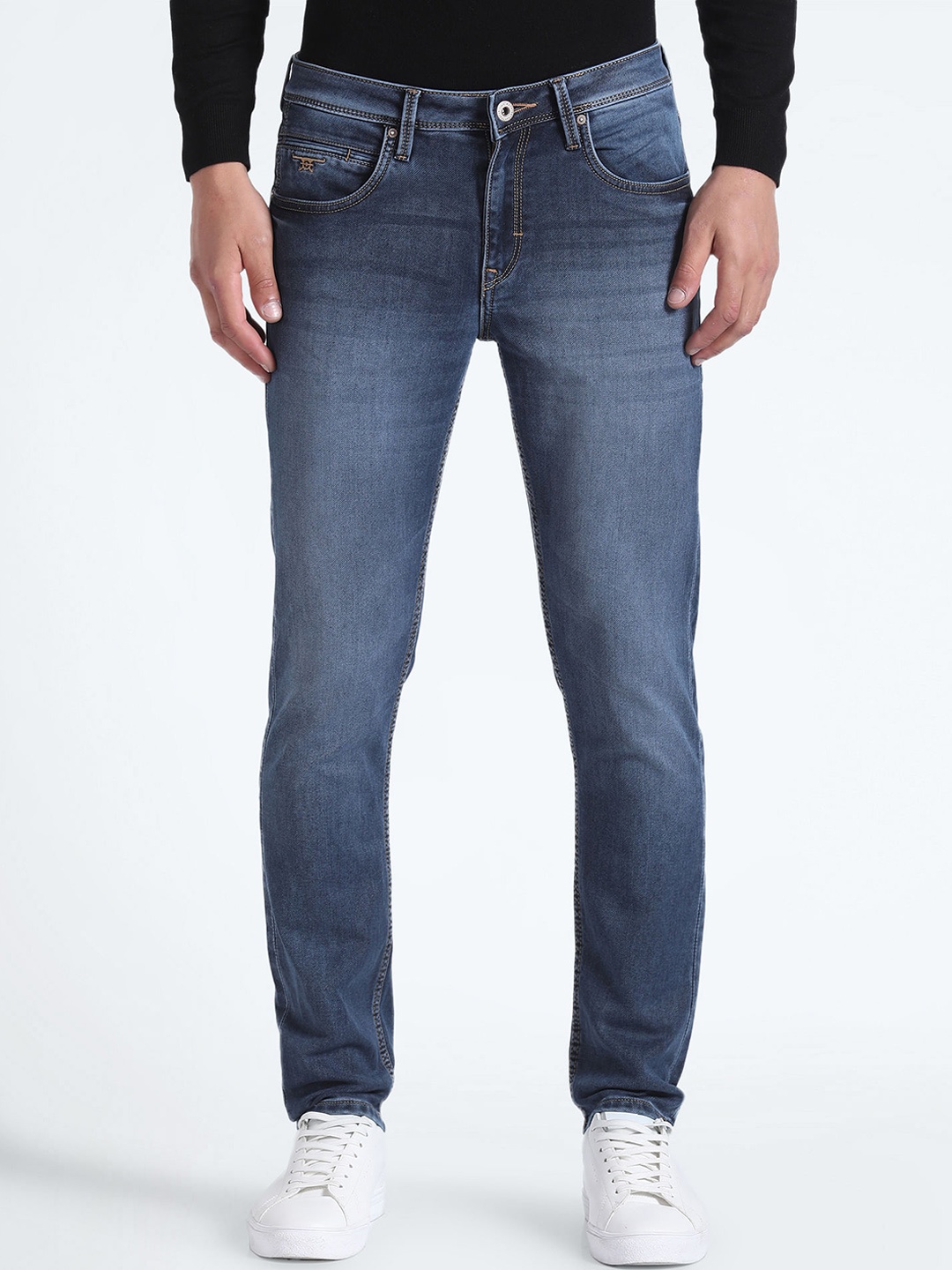 

Flying Machine Men Tapered Fit Clean Look Light Fade Stretchable Jeans, Blue