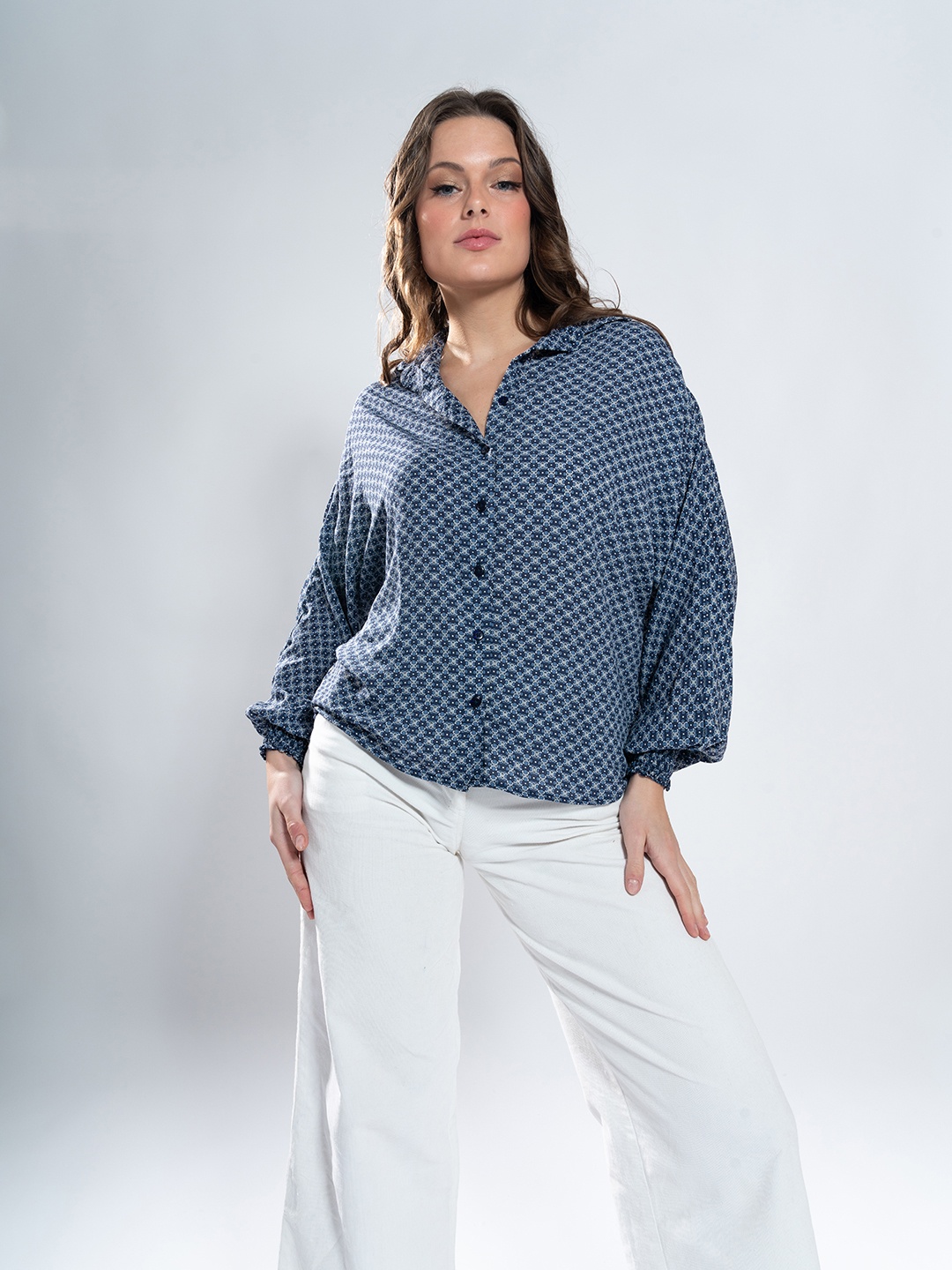 

Stylecast X Hersheinbox Women Floral Printed Oversized Casual Shirt, Blue