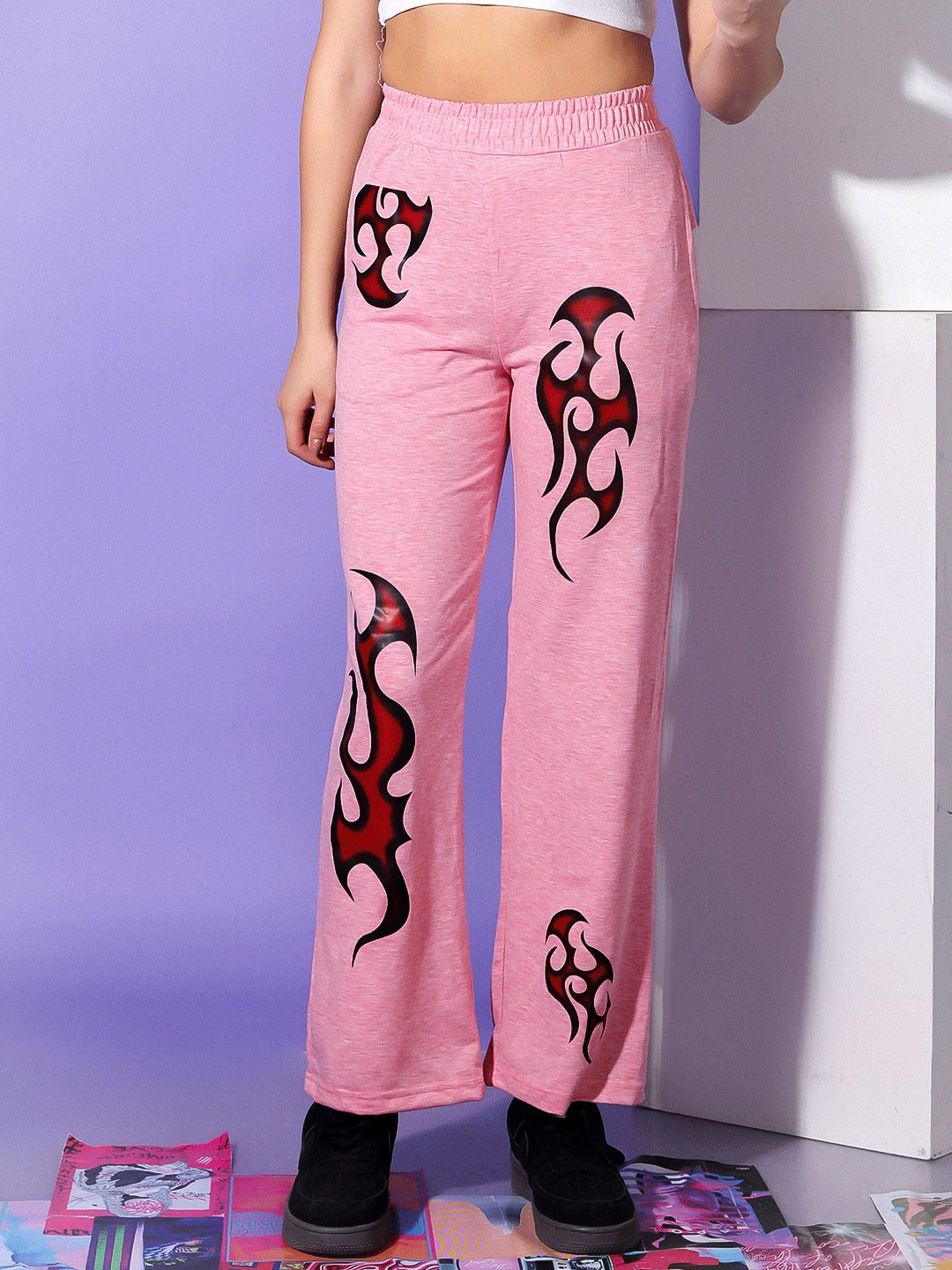 

Stylecast X Hersheinbox Women Cotton Abstract Printed Trousers, Pink