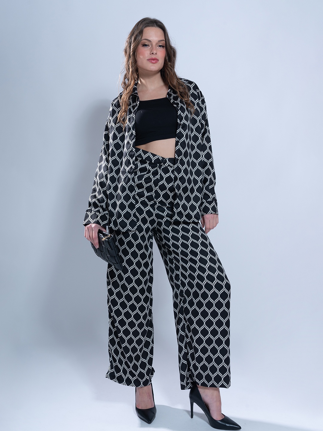 

Stylecast X Hersheinbox Printed Co-Ords, Black