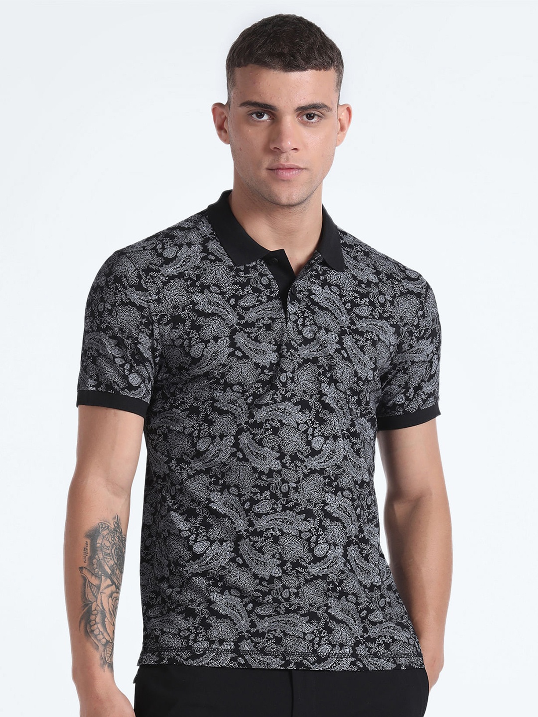 

Flying Machine Floral Printed Polo Collar Regular Fit Cotton T-shirt, Black