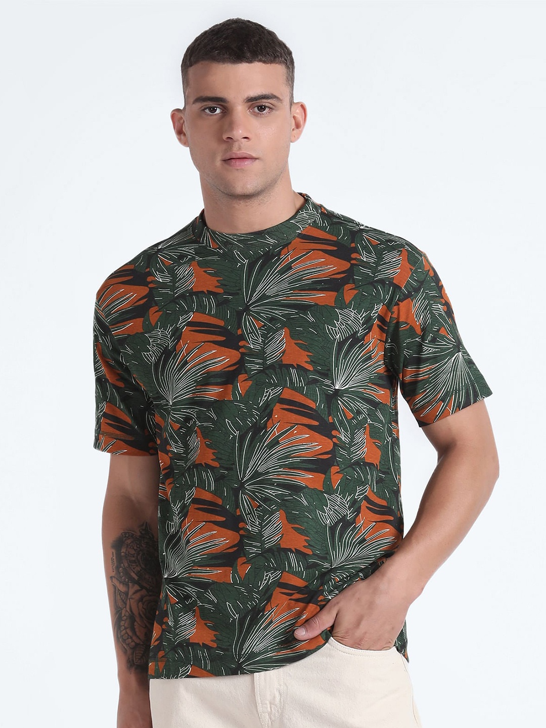 

Flying Machine Floral Printed Polo Collar Regular Fit Cotton T-shirt, Green
