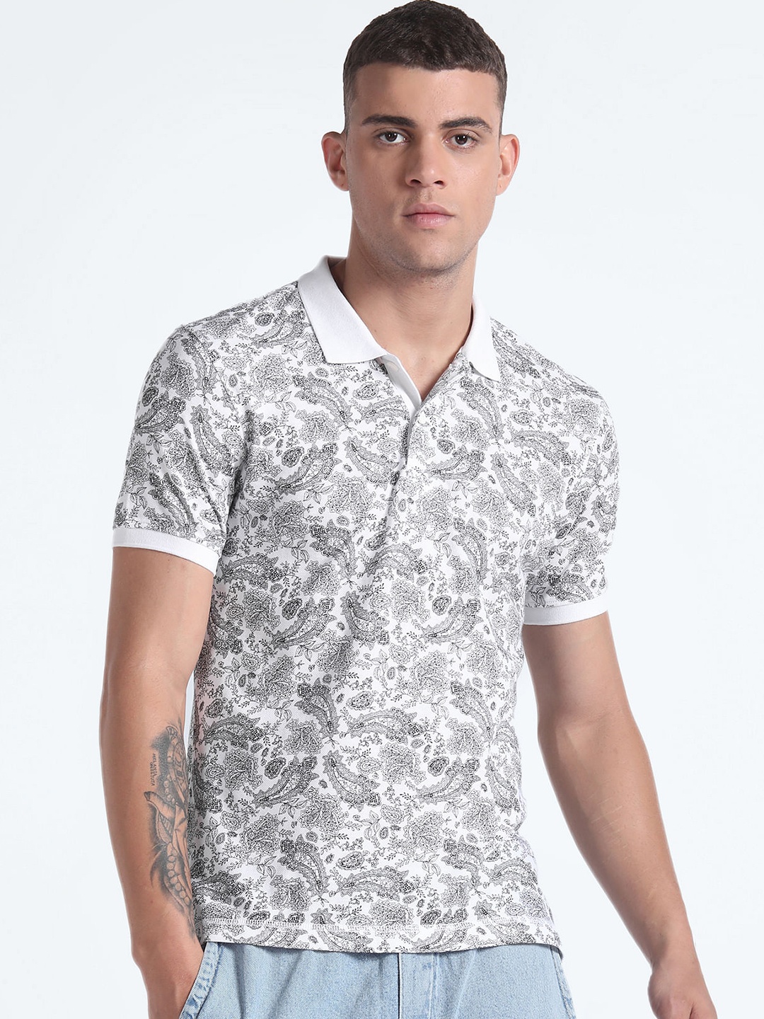 

Flying Machine Floral Printed Polo Collar Regular Fit Cotton T-shirt, White