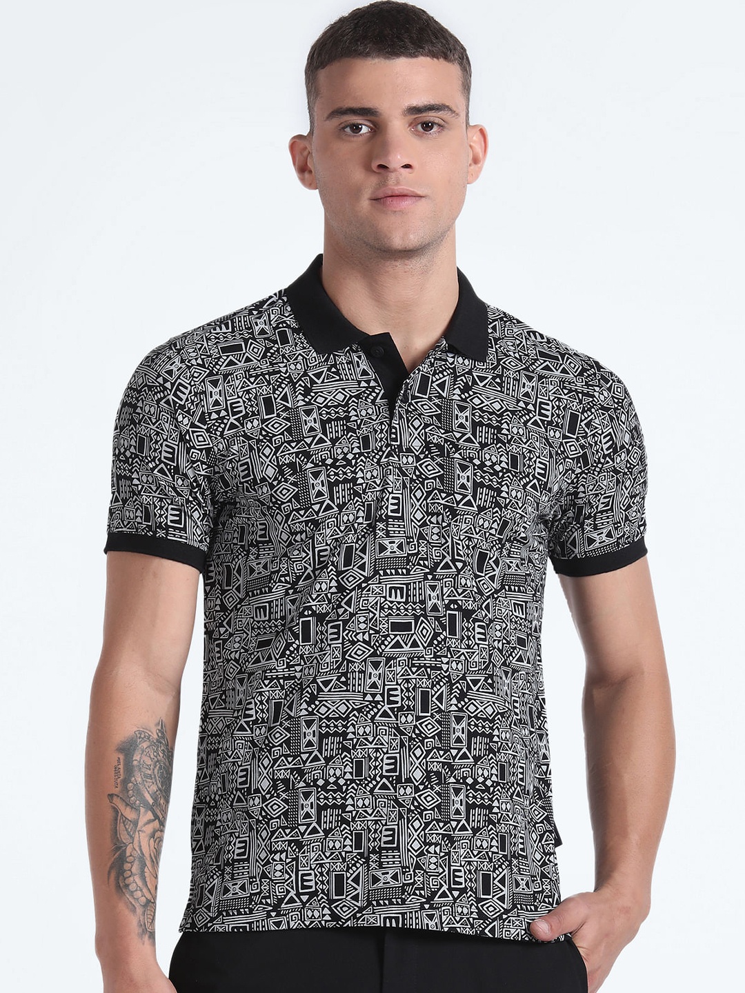 

Flying Machine Geometric Printed Polo Collar Pure Cotton T-shirt, Black