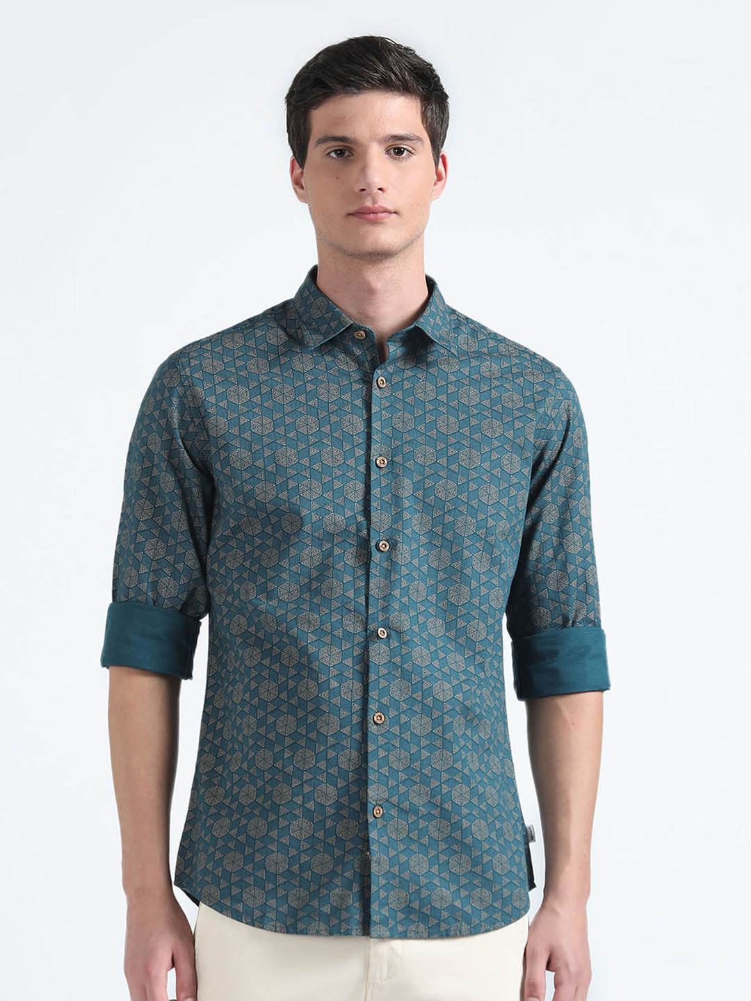

Flying Machine Slim Fit Geometric Printed Pure Cotton Casual Shirt, Blue