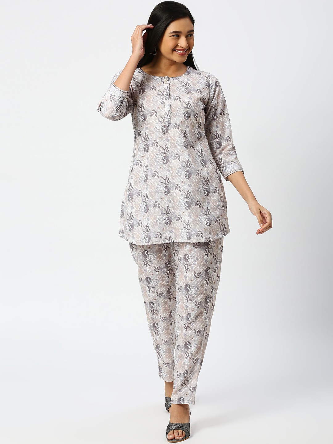

DRESSLINE Floral Printed Kurti With Trousers, Grey