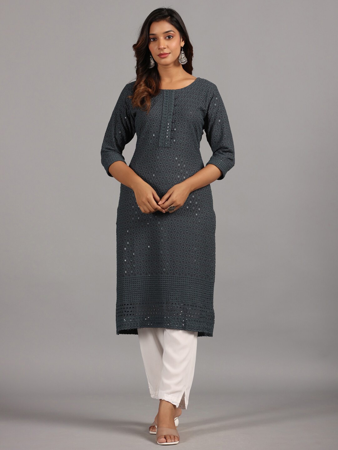 

Amchoor Embroidered Straight Kurta, Grey