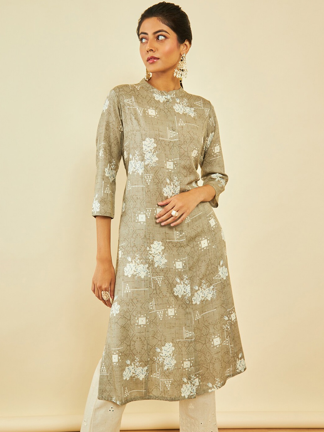 

Soch Grey Floral Printed Straight Kurta