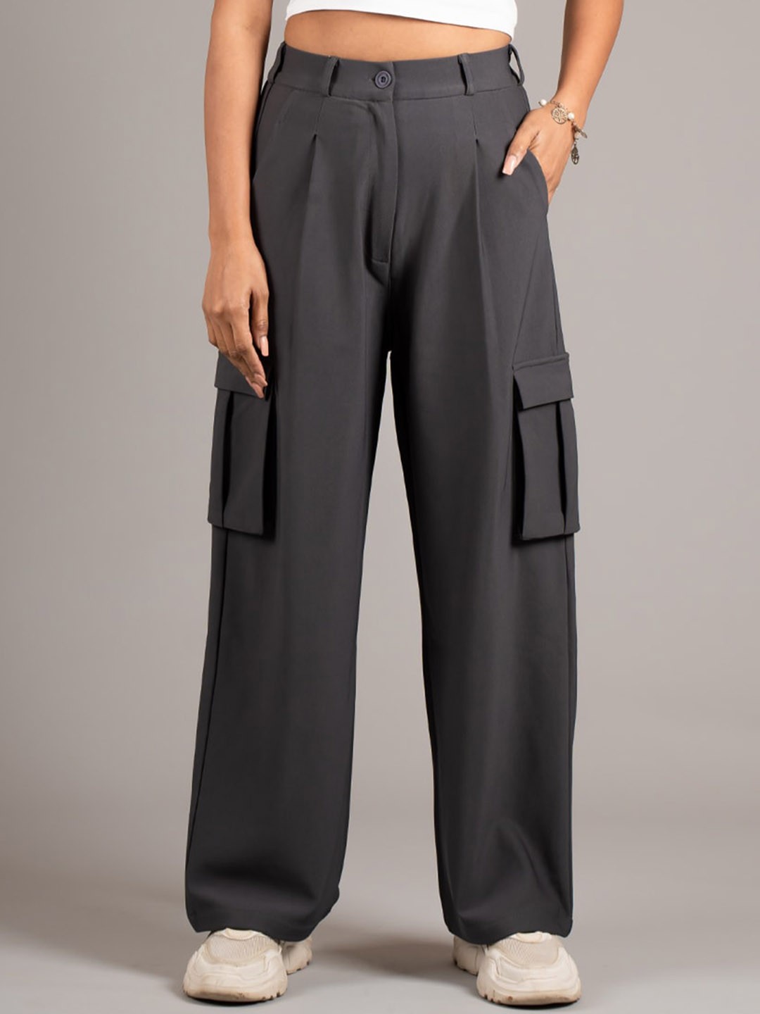 

DressBerry Women Grey High-Rise Cargos Trousers