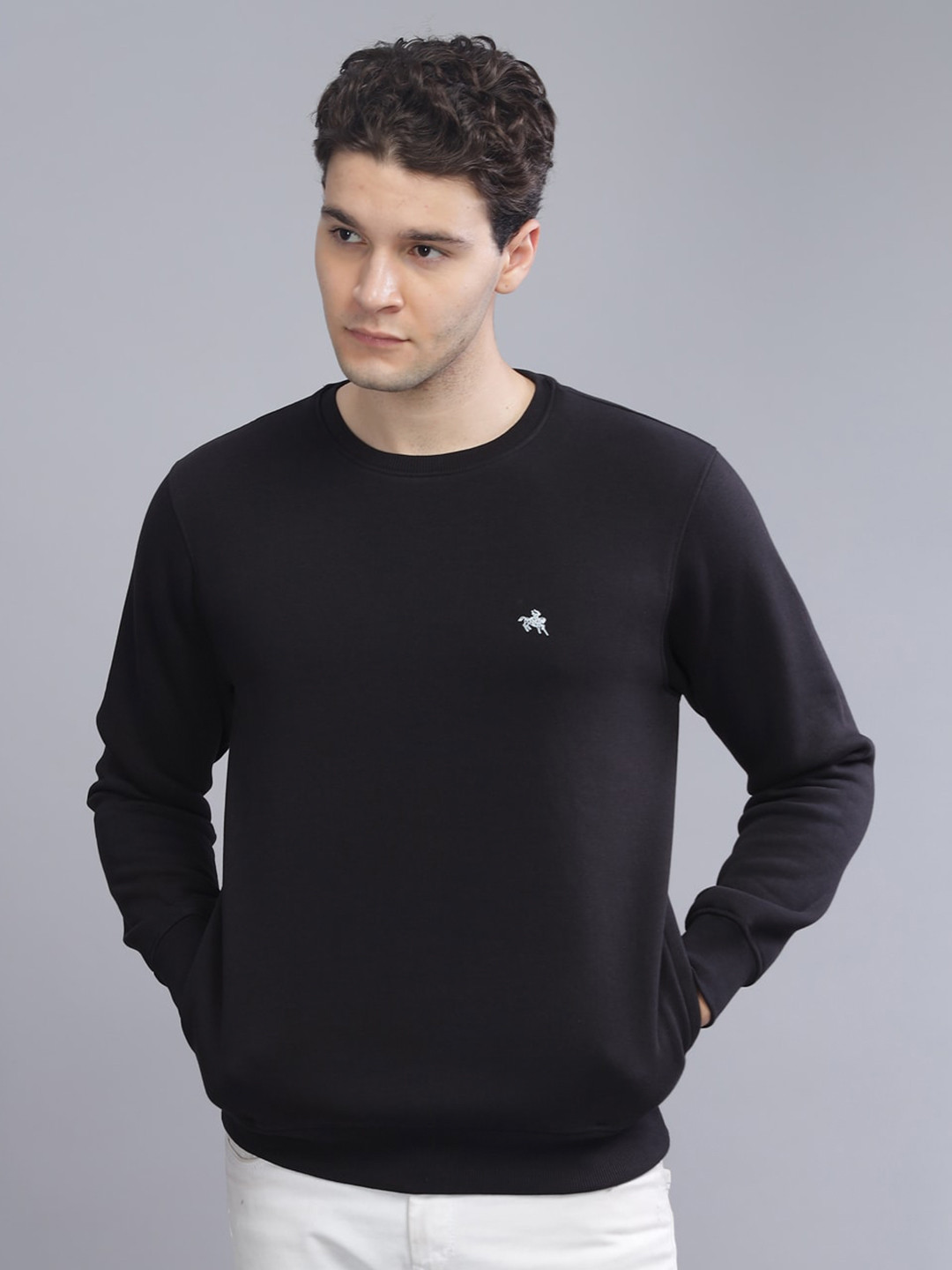 

Parcel Yard Round Neck Fleece Pullover, Black