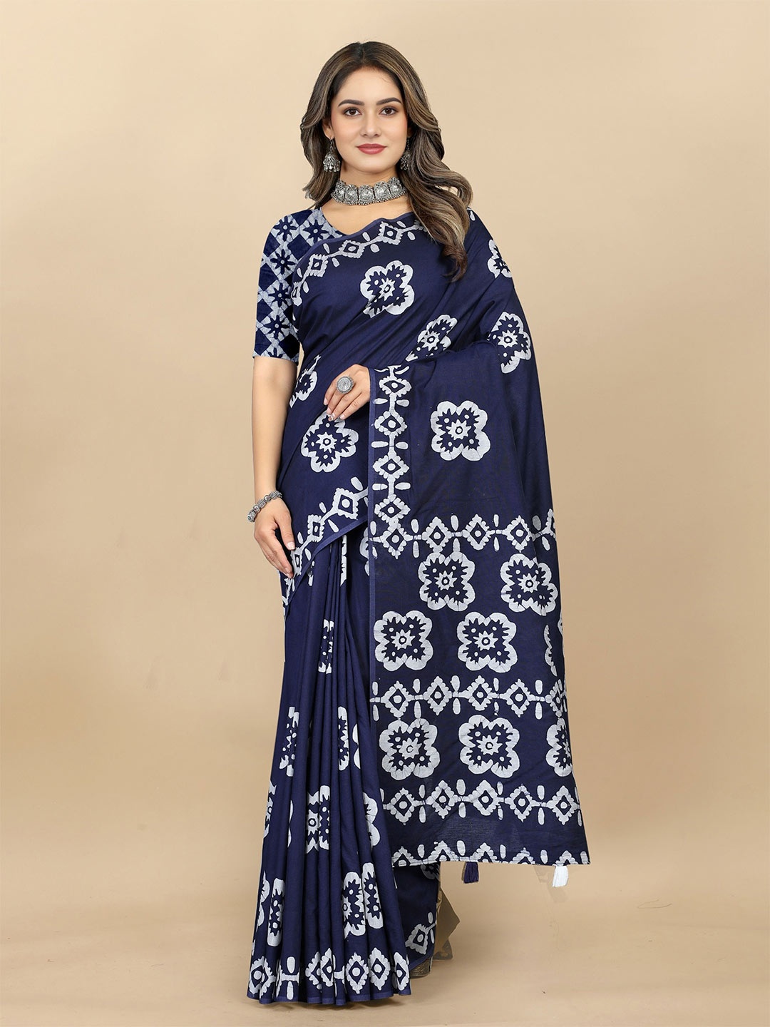 

V3 FASHION STUDIO Batik Printed Pure Cotton Kota Saree, Navy blue