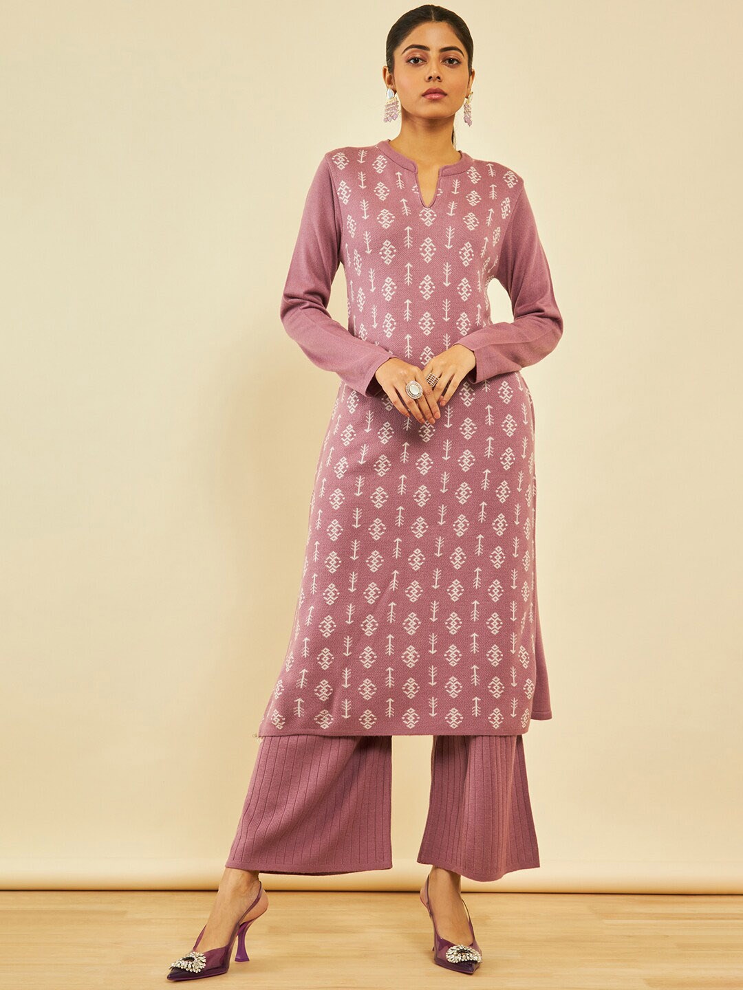 

Soch Ethnic Motifs Printed Mandarin Collar Straight Acrylic Kurta With Palazzos, Pink