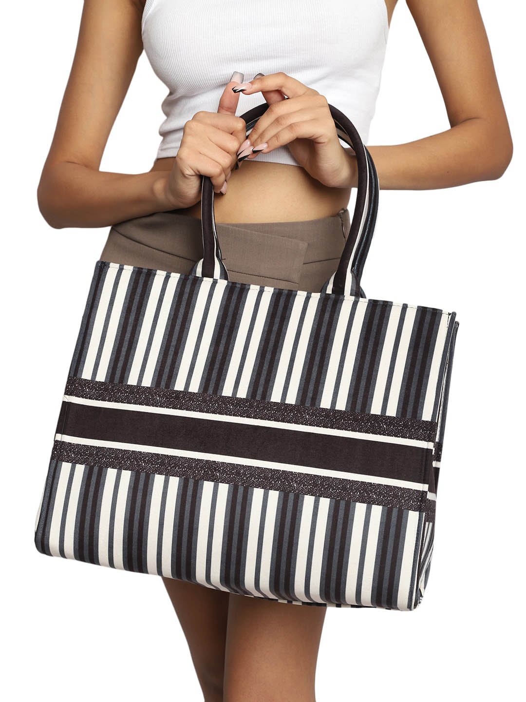 

MINI WESST Striped Structured Handheld Bag, White