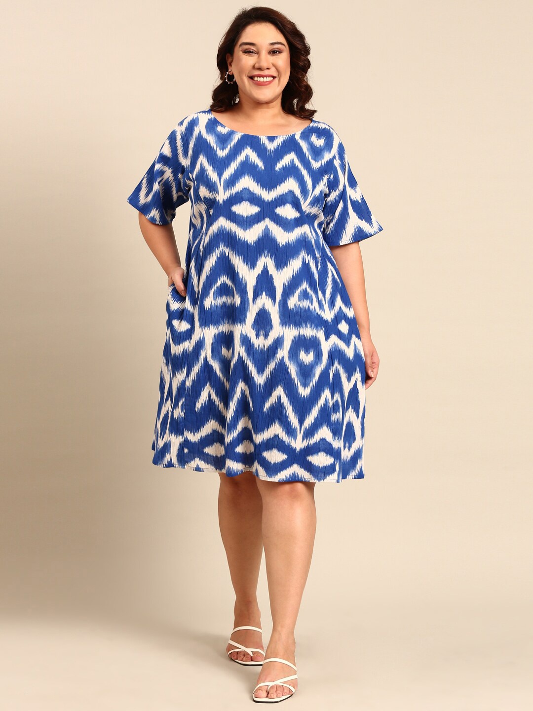 

The Pink Moon Plus Size Geometric Printed Flared Sleeves Cotton A-Line Dress, Blue