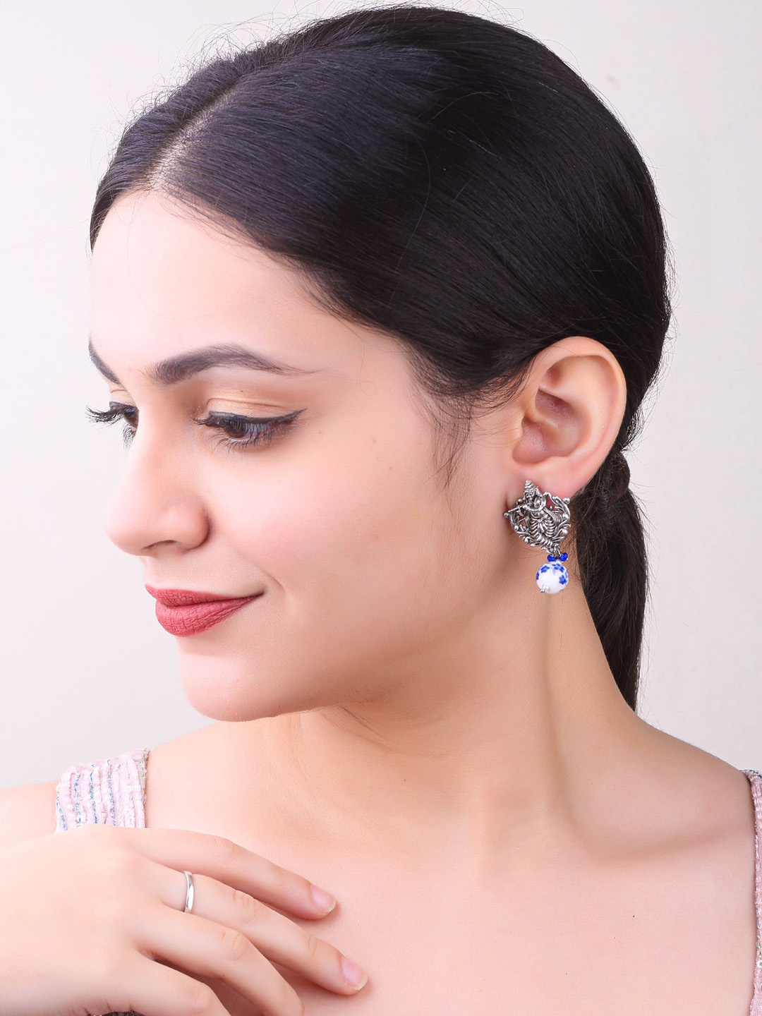 

GRIIHAM Stainless Steel Silver Plated Oxidised Beaded Drop Earrings